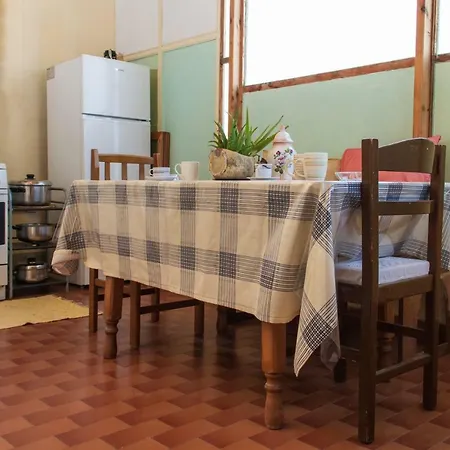 Spacious In The City Of Rodos Daire