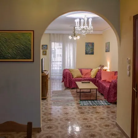 Daire Spacious In The City Of Rodos